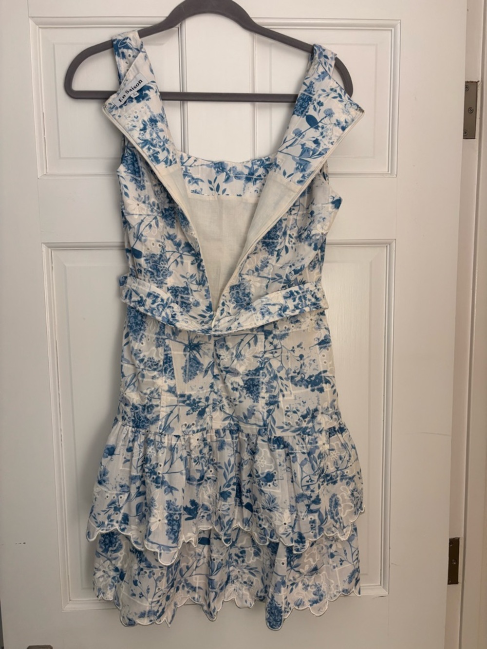 En Saison Blue and White Floral Square-Neck Tiered Mini Dress - Picture 7 of 7